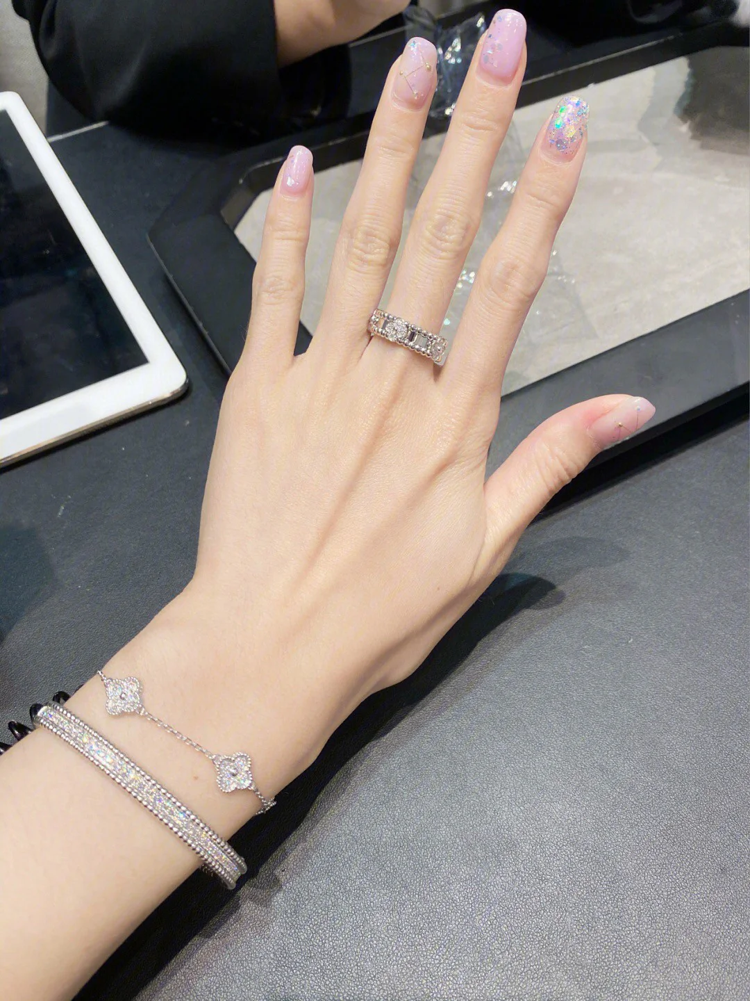 VCRS002 18k white gold/rose gold VCA Perlée sweet clovers ring - ccjewelryacc