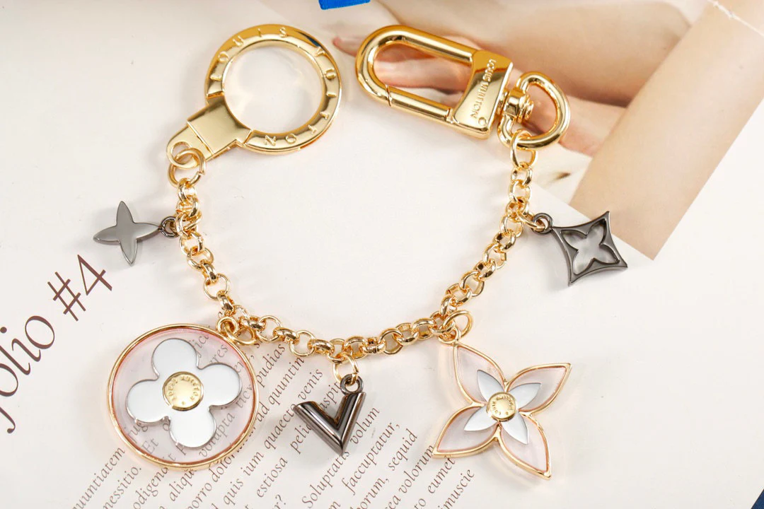 Luxury designer Keychain LVK040 - ccjewelryacc