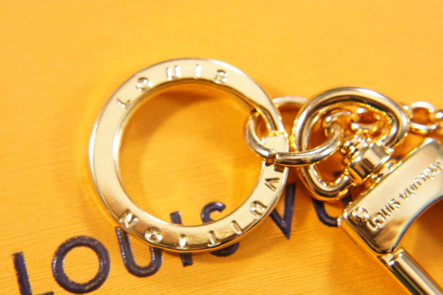 Luxury designer Chromatic Keychain LVK059 - ccjewelryacc