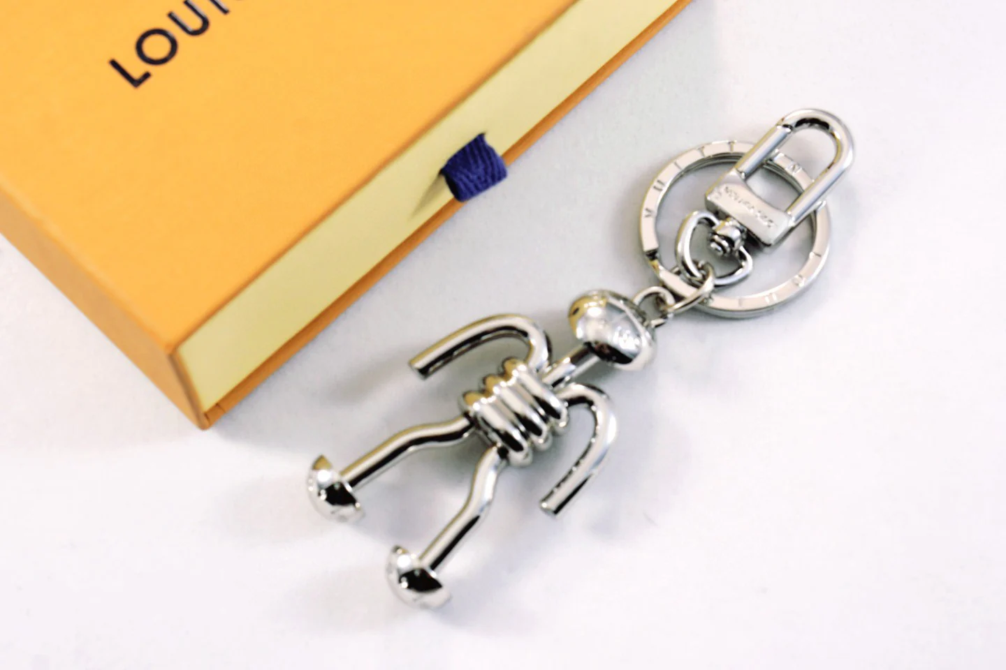 LVK057 designer Keychain MP2161 - ccjewelryacc