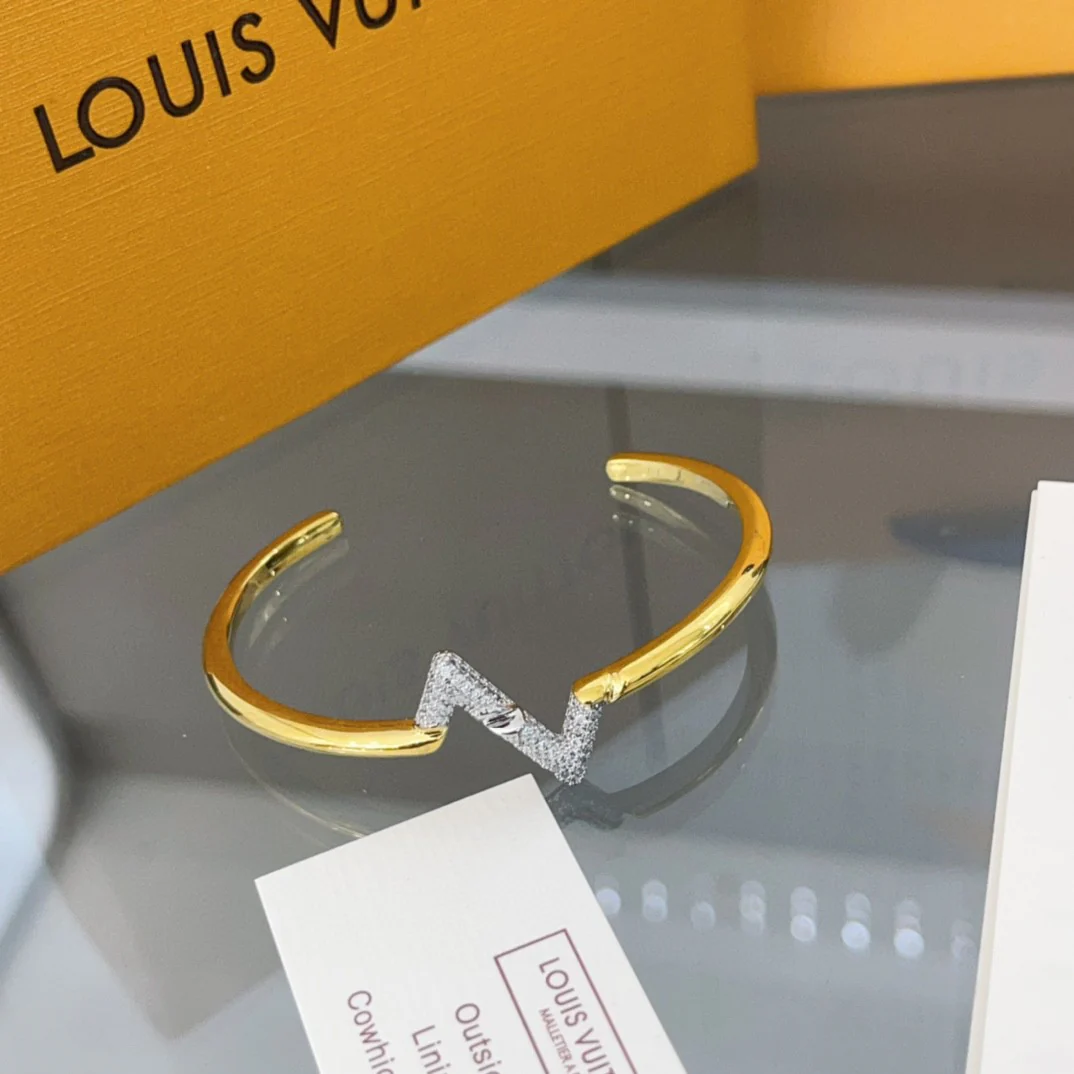 LVS004 LV Volt Upside Down Bracelet - ccjewelryacc