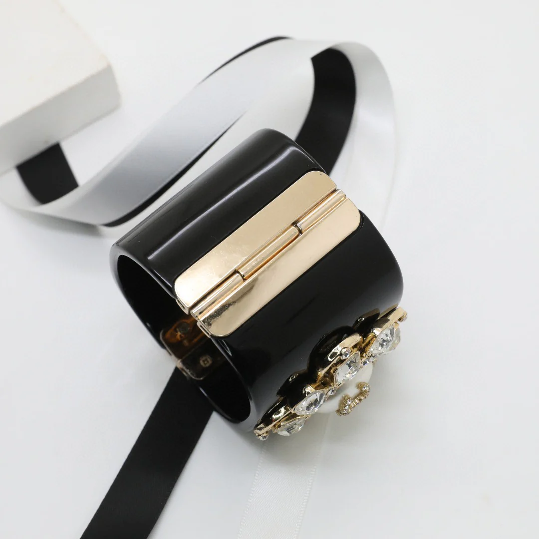 CCS060 CC acrylic cuff bracelet - ccjewelryacc