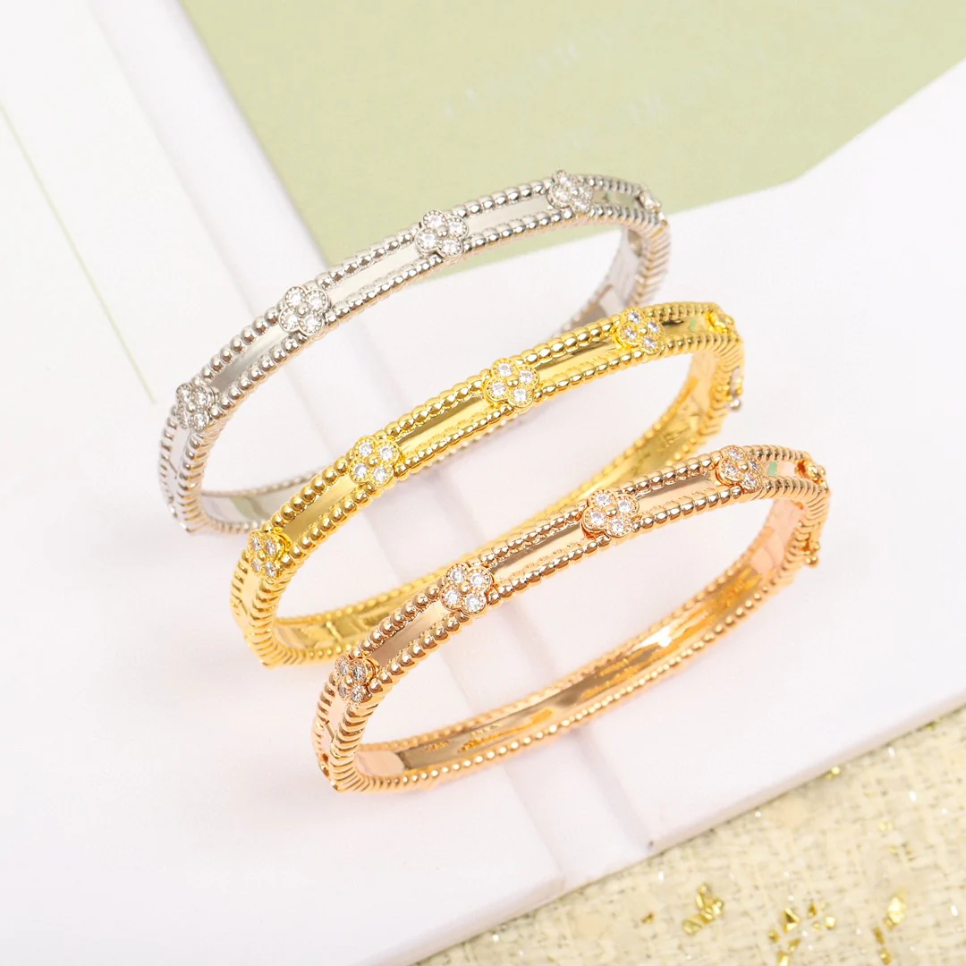 VCSV016 18K Gold  Perlée sweet clovers bangle bracelet,medium - ccjewelryacc