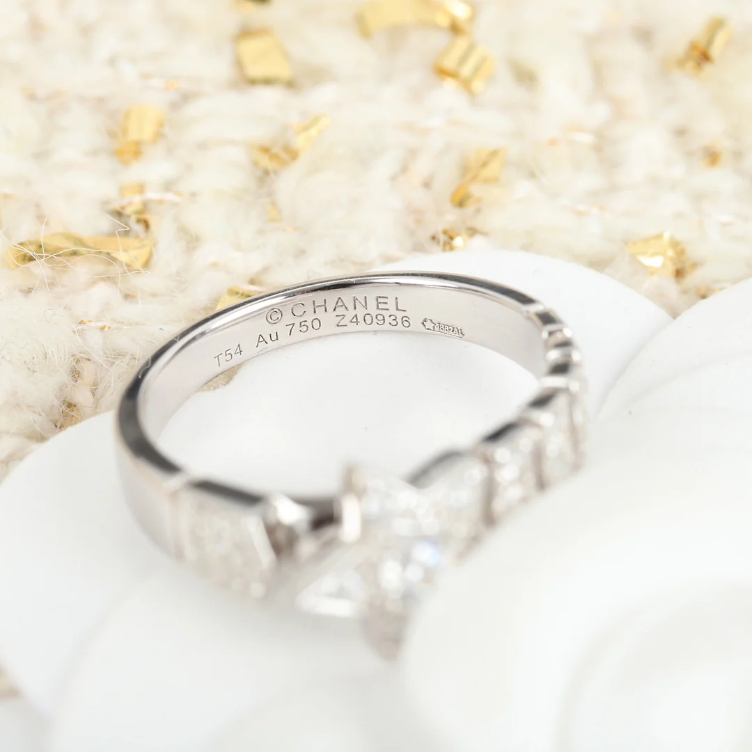 CCRS002 18K white Gold diamond Comète Chevron ring - ccjewelryacc