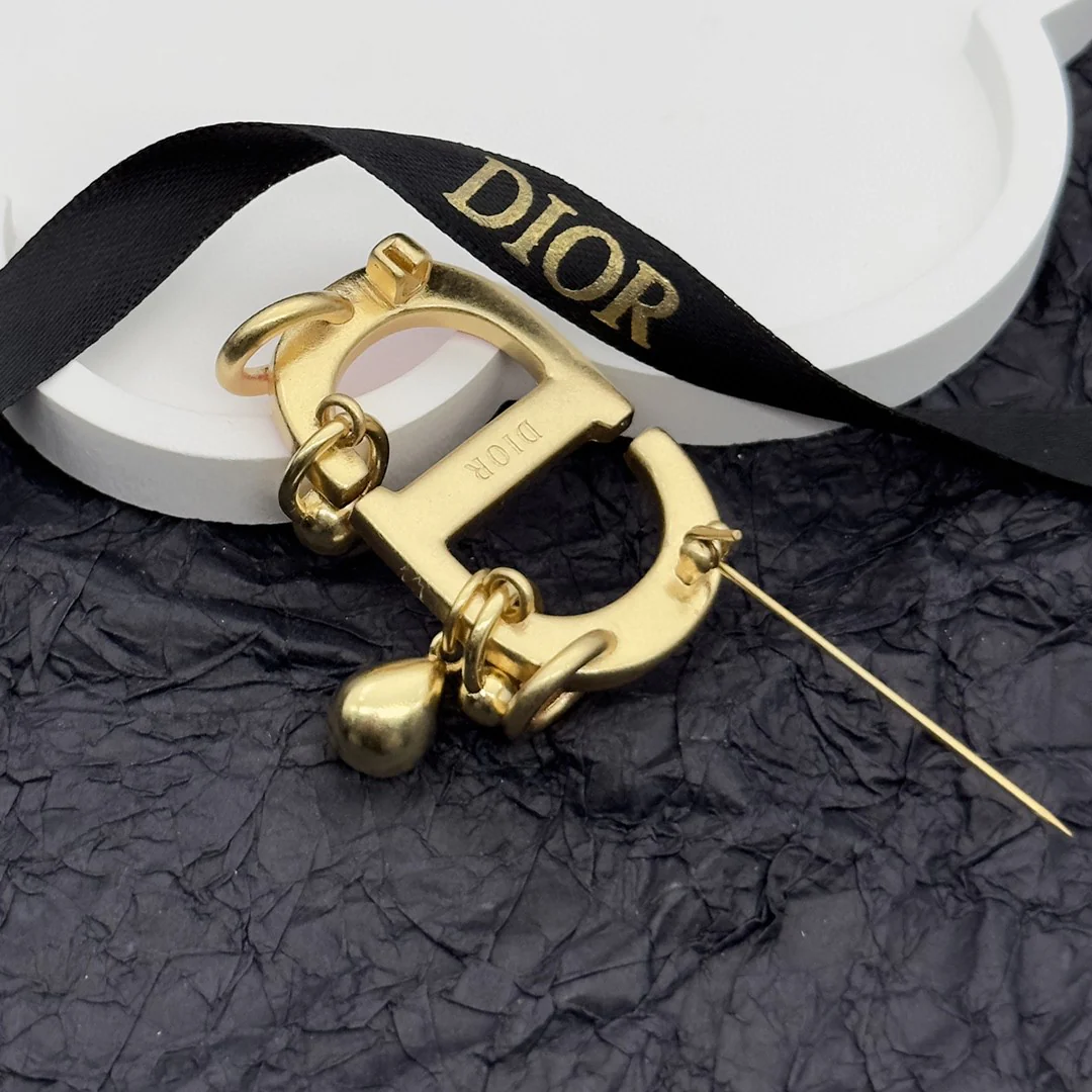 CDB018 Pink cd brooch pin - ccjewelryacc