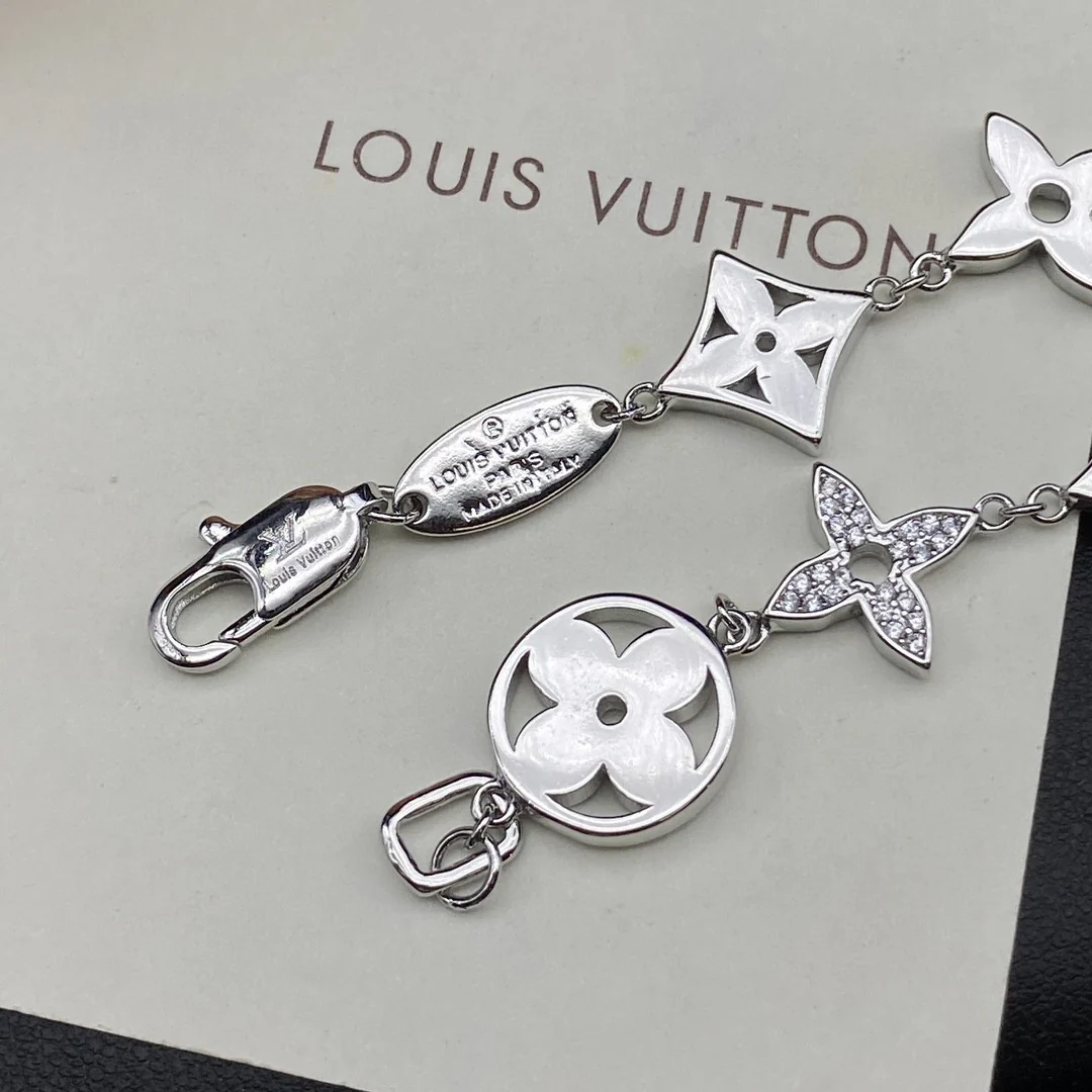 LVT001  VL charm necklace - ccjewelryacc