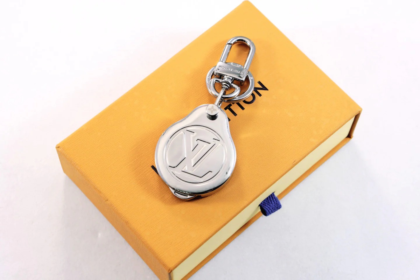 LVK065 Luxury designer Chromatic Keychain M77149 - ccjewelryacc