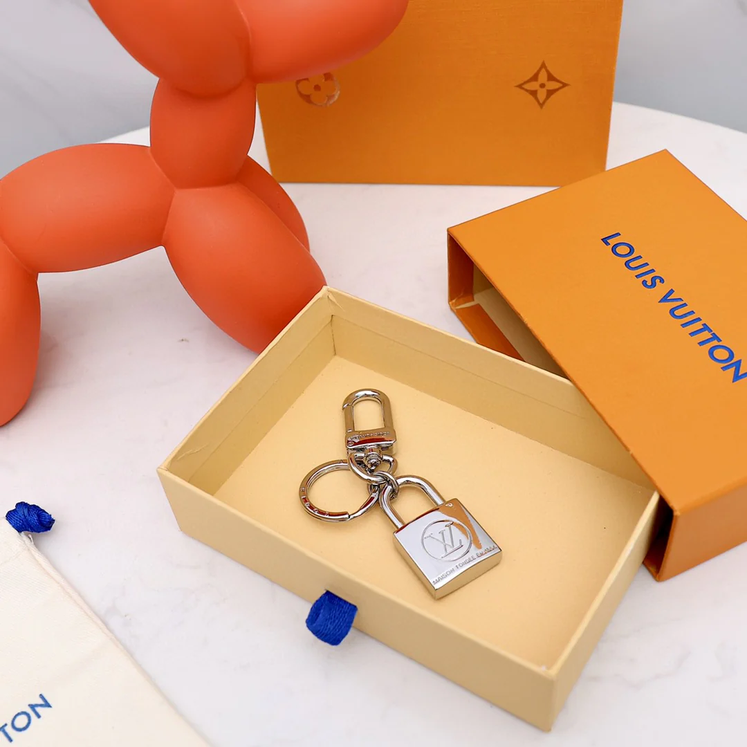 Luxury designer Keychain LVK007 - ccjewelryacc