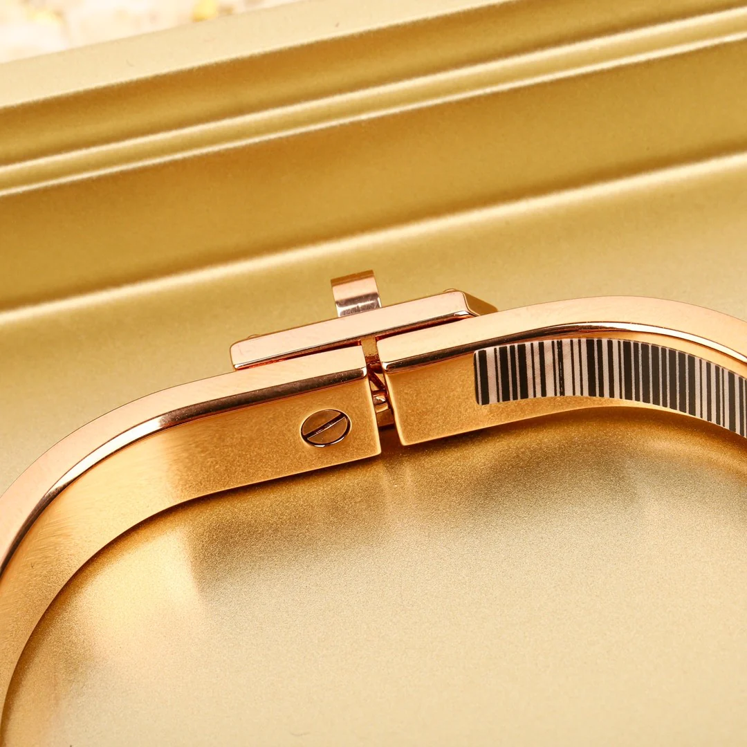 HMS015 H Kelly Leater Bangle Bracelet - ccjewelryacc