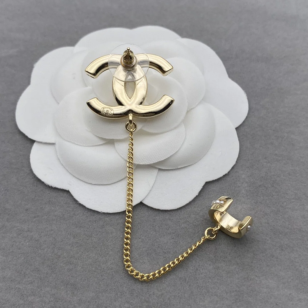 CCE489 Top Quality CC Stud earring With clip (1pcs) - ccjewelryacc