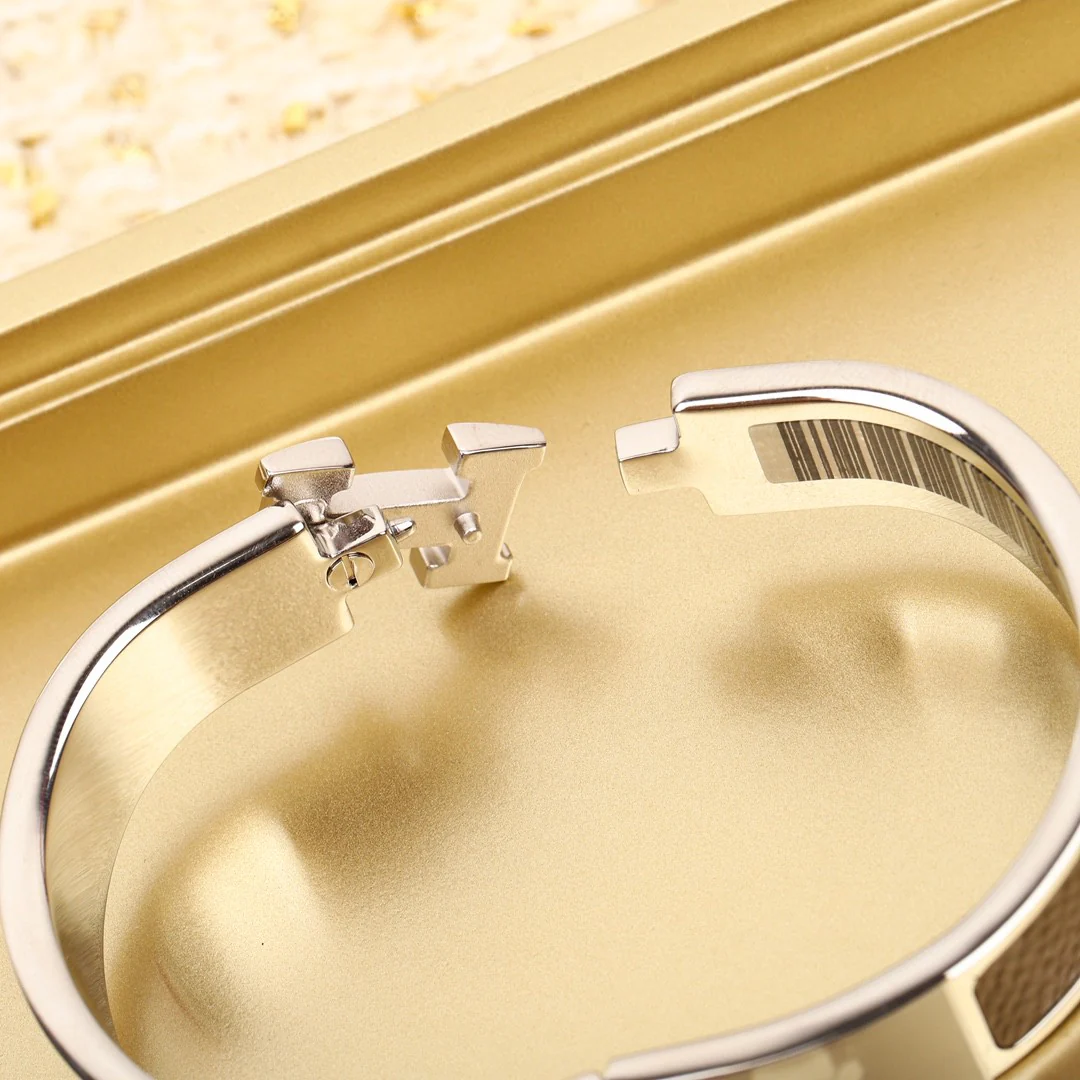 HMS011  leater Clic H Bangle Bracelet Middle - ccjewelryacc