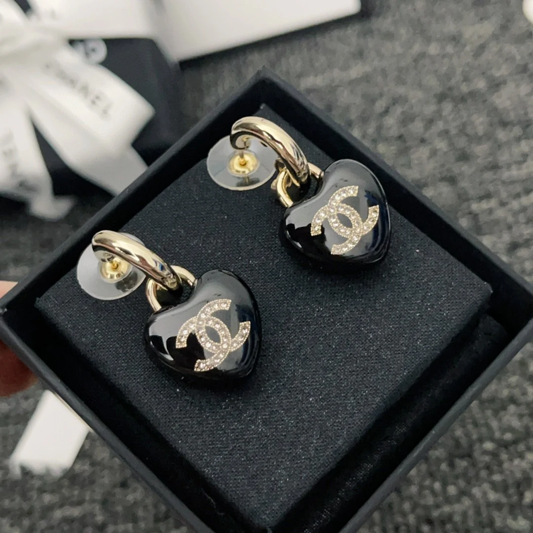 CCN006 CC Black Heart Necklace - ccjewelryacc