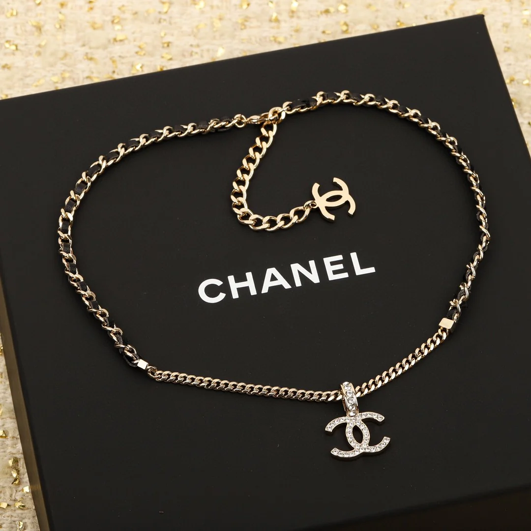 CCN070 Metal and leather chain with crystal cc logo pendant Necklace - ccfashionjewelry