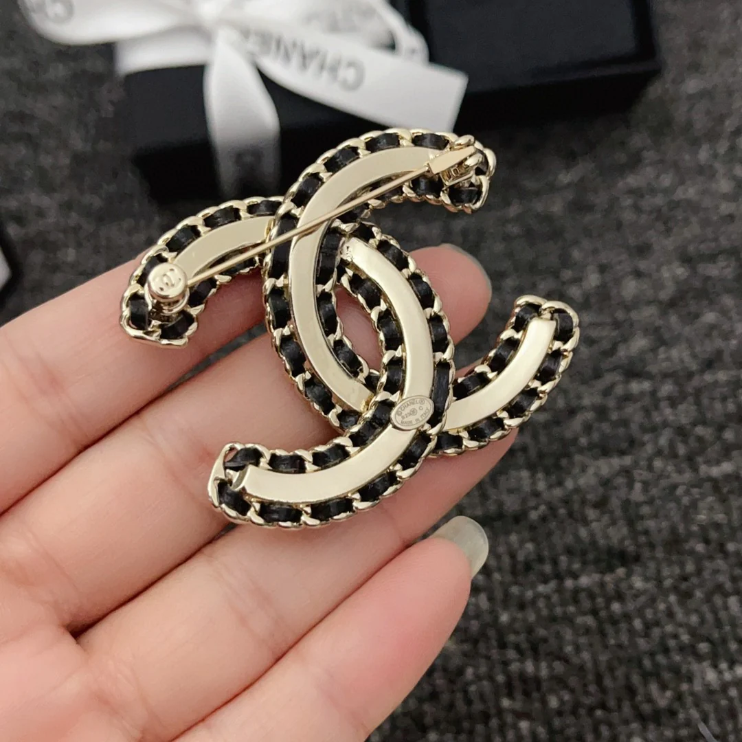 BCB036 Metal leater Rhinestone CC brooch - ccjewelryacc