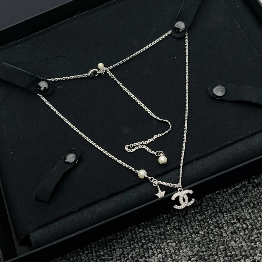 CCN033 Crystal CC logo and star pendant Necklace - ccjewelryacc