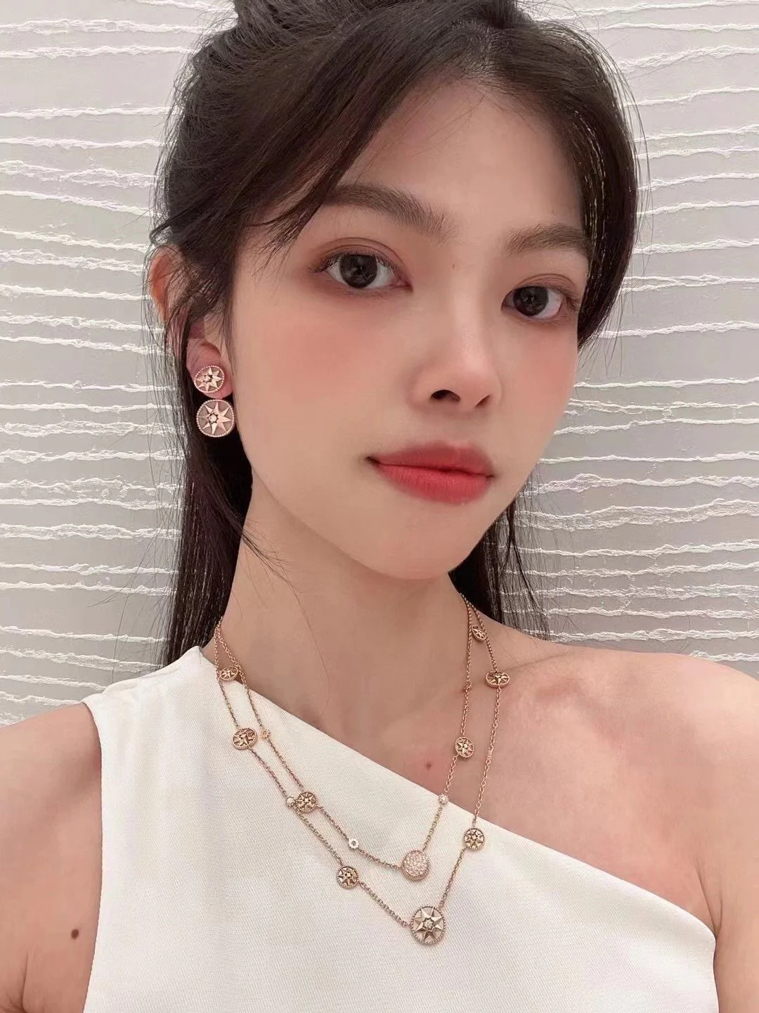 CDEV001 18K Gold Dior ROSE DES VENTS Earrings for Women - ccjewelryacc