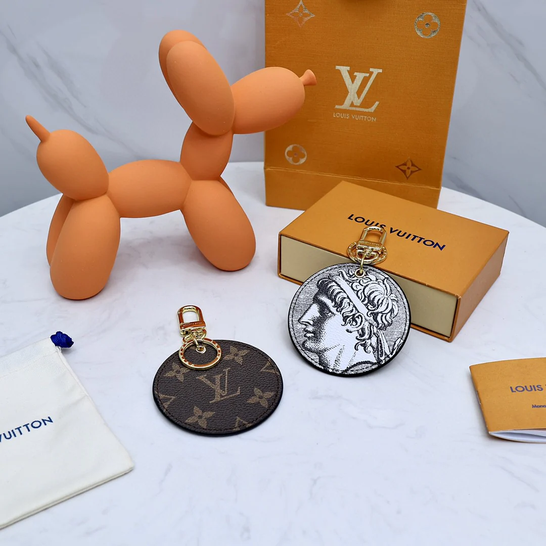 Luxury designer Keychain LVK014 - ccjewelryacc