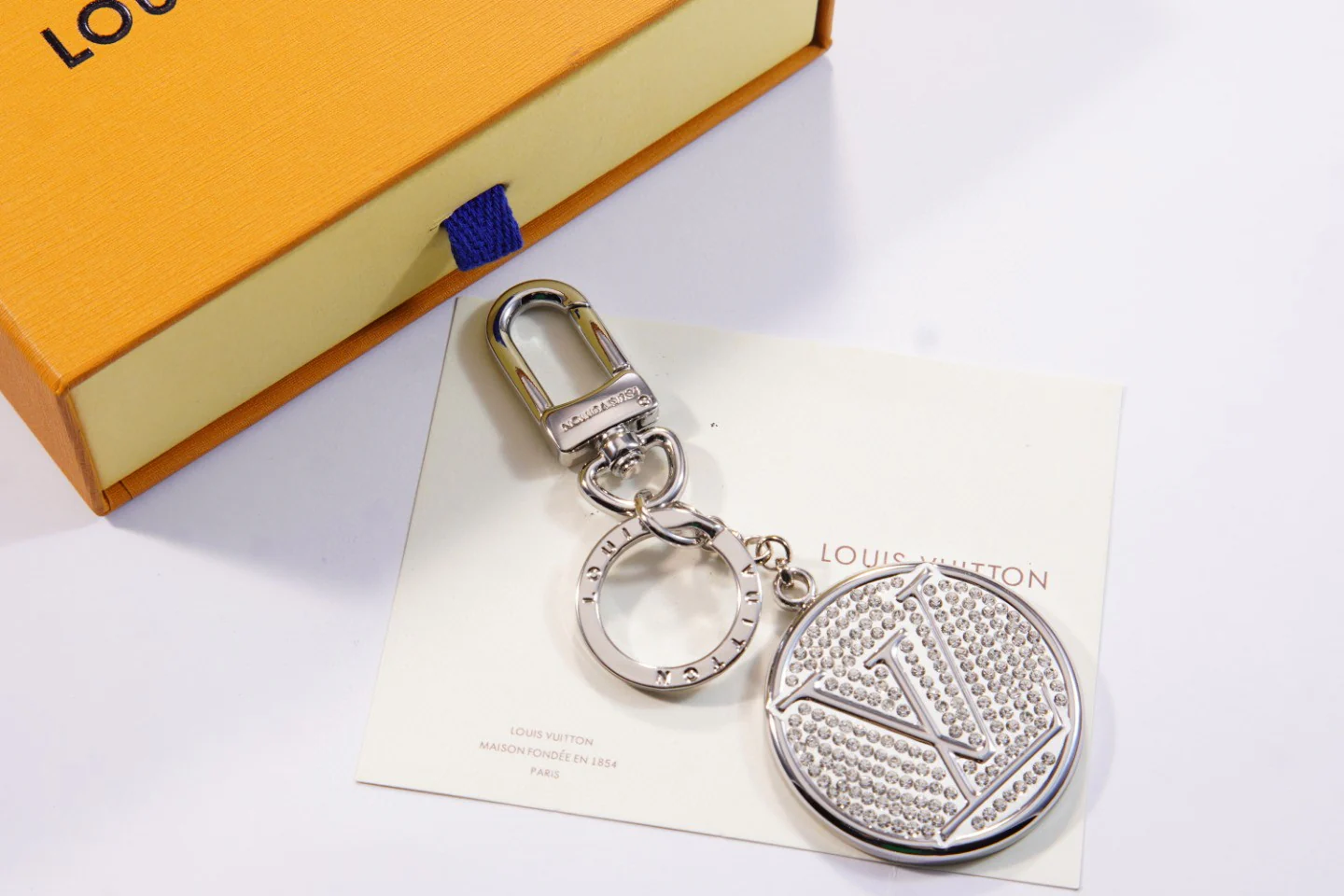 Luxury designer Chromatic Keychain LVK059 - ccjewelryacc