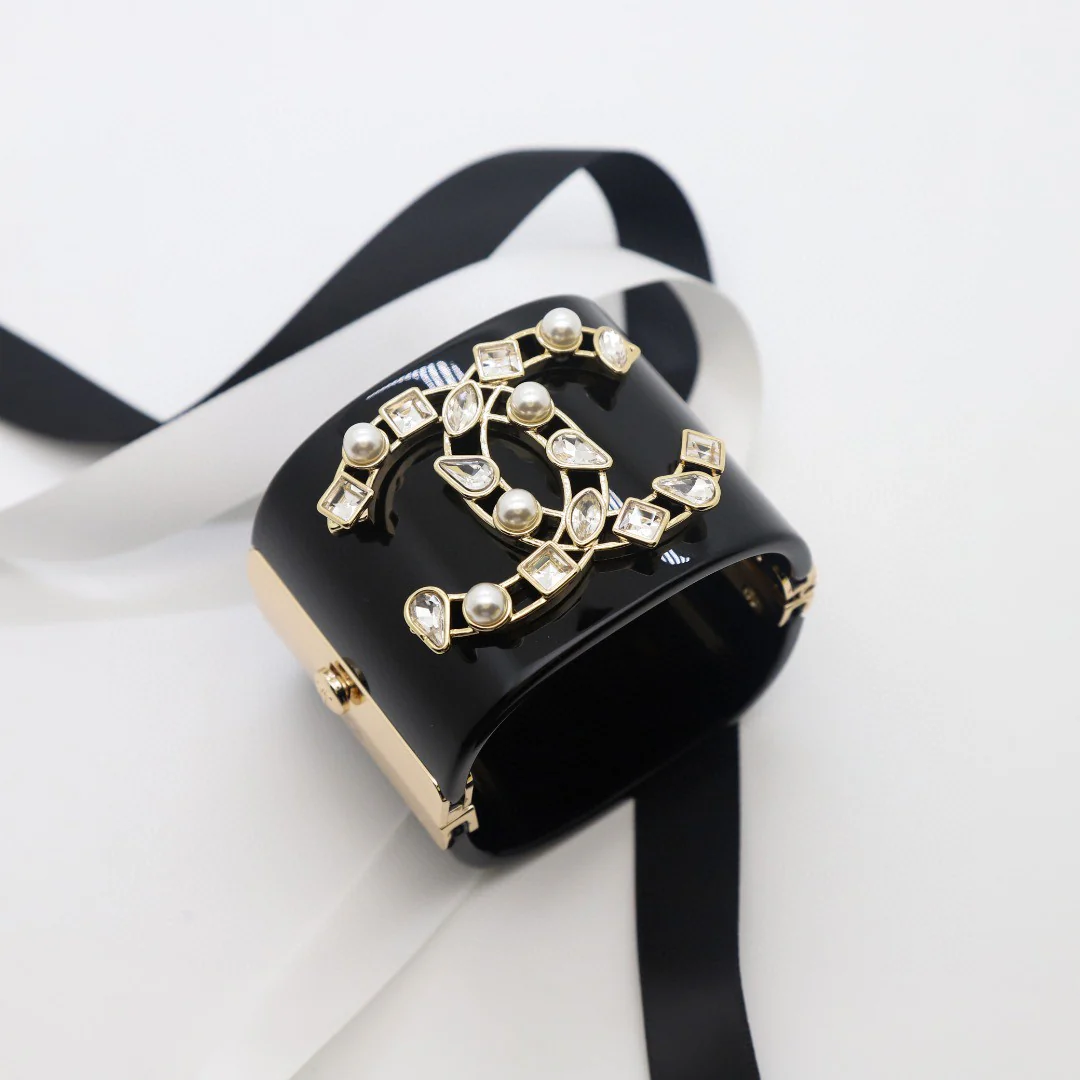 CCS071 cc acrylic cuff bracelet - ccjewelryacc