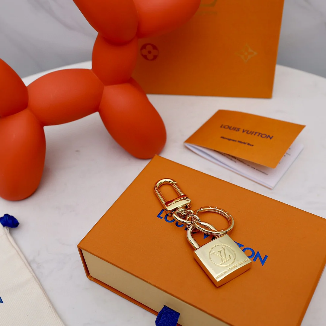 Luxury designer Keychain LVK007 - ccjewelryacc