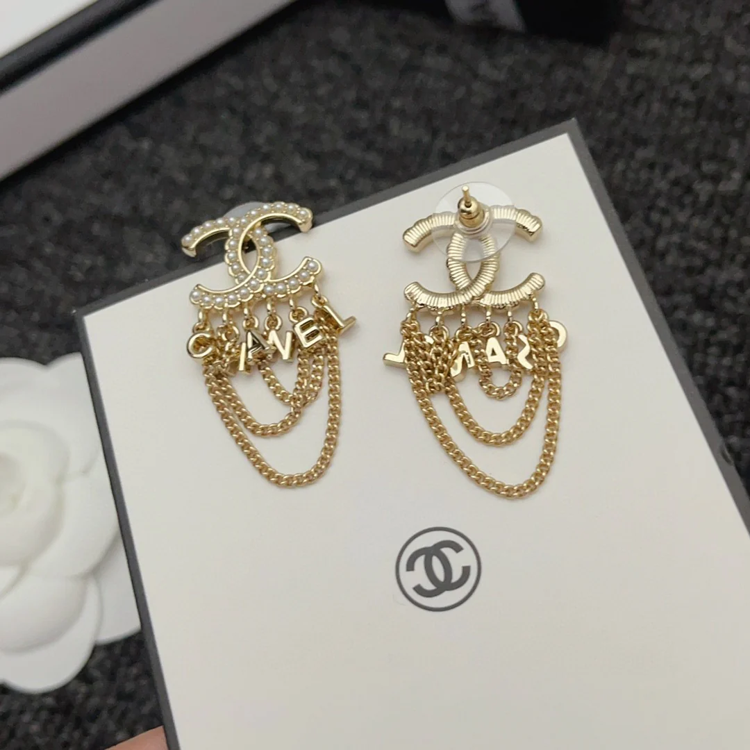 CCE045 Chanel crystal/pearl cc logo with chain tassels earrings - ccjewelryacc