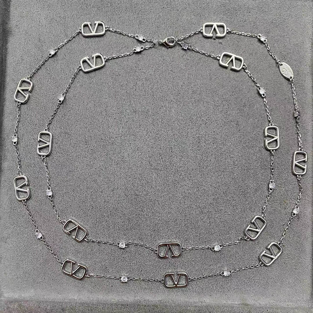 VTN041 V logo long chain sweater necklace - ccjewelryacc