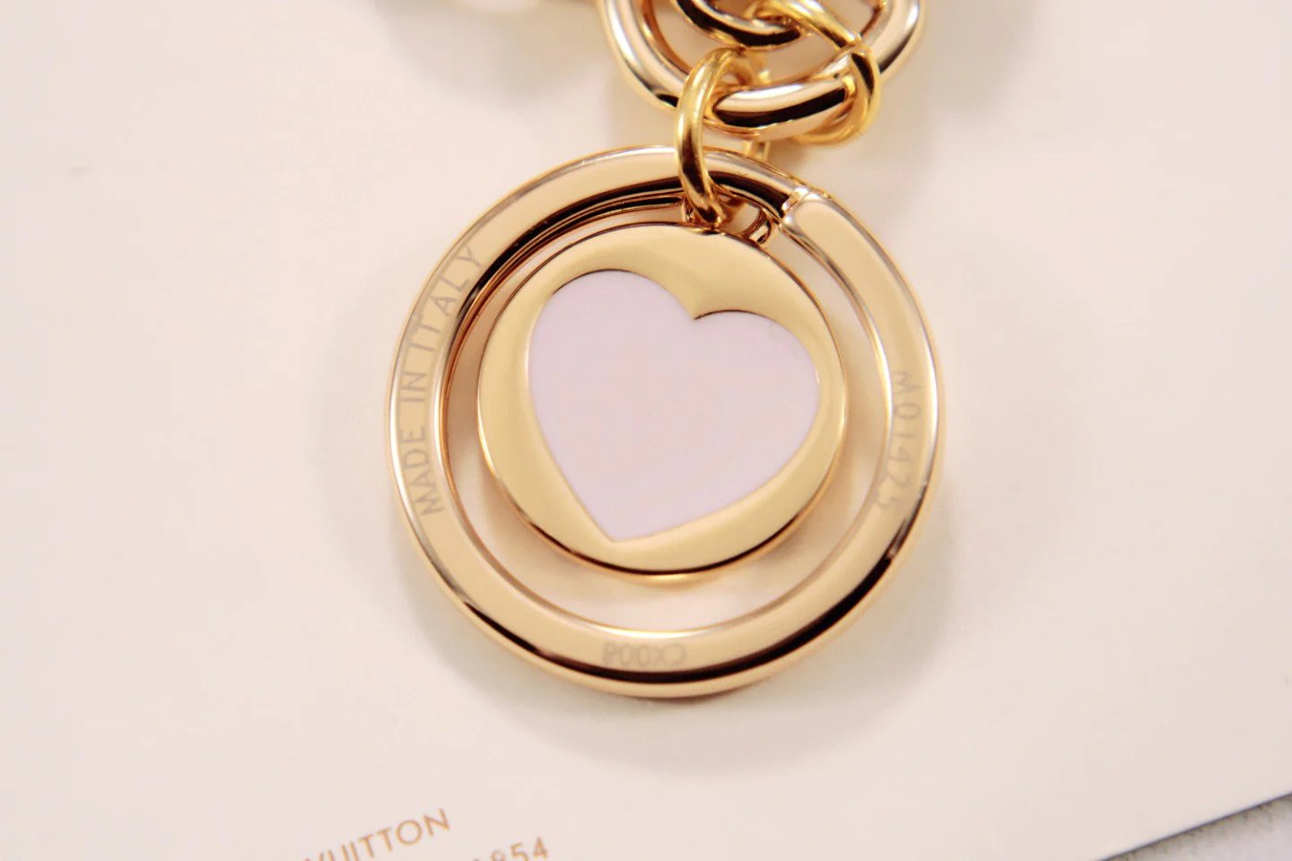 LVK075 Luxury designer Chromatic Keychain M01425 - ccjewelryacc