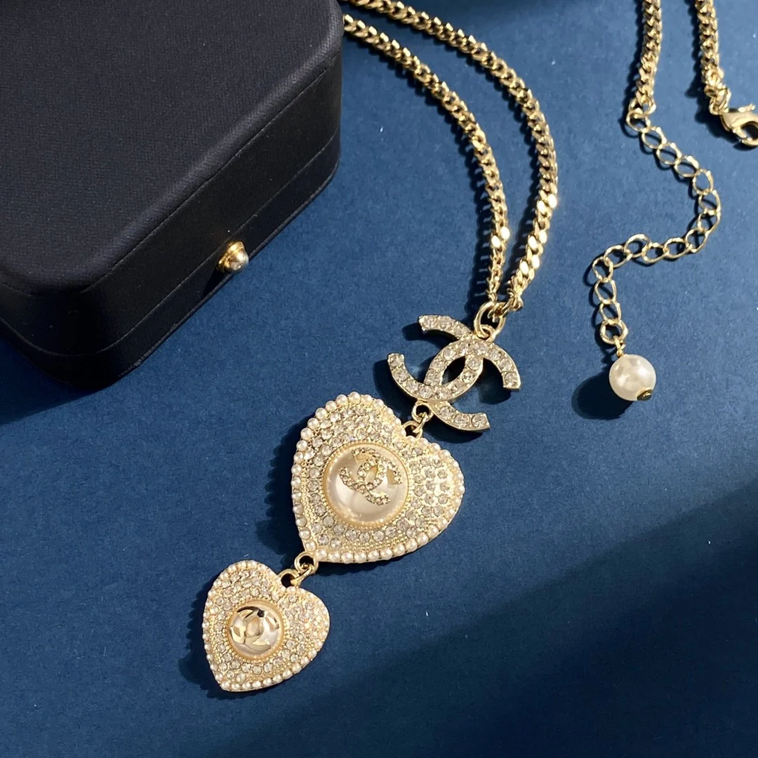 CCN171 chanel heart necklace - ccjewelryacc