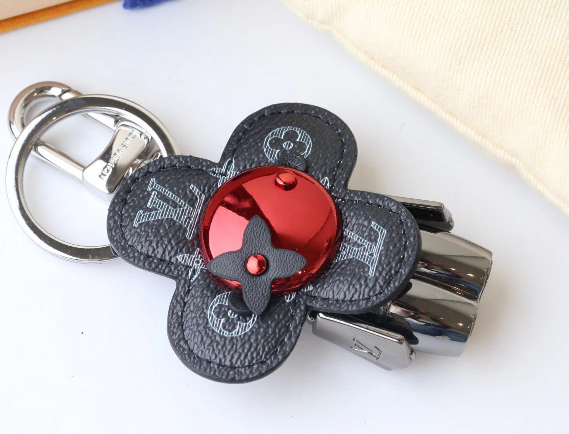 Luxury designer Keychain LVK024 - ccjewelryacc