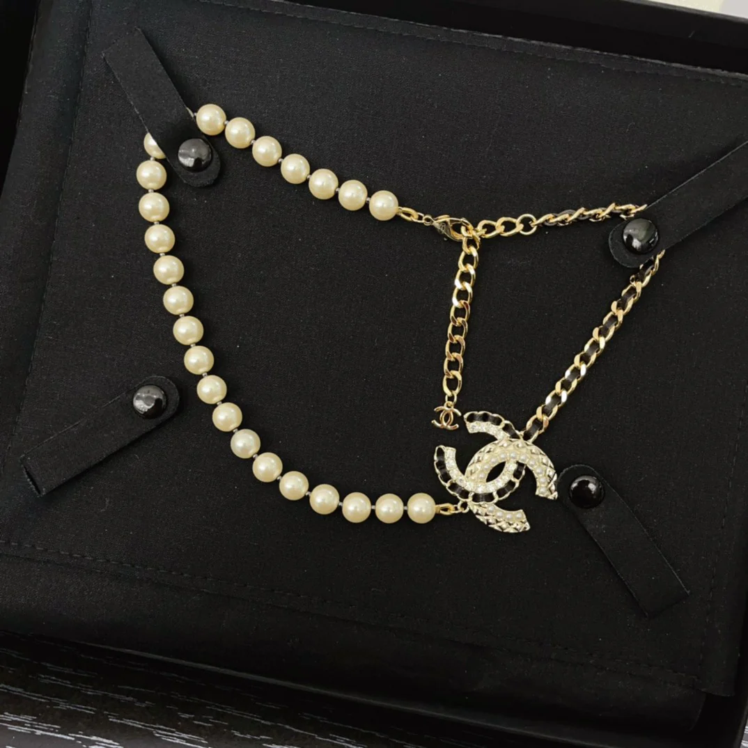 CCN017 Chanel Peal Choker Necklace For Women - ccjewelryacc