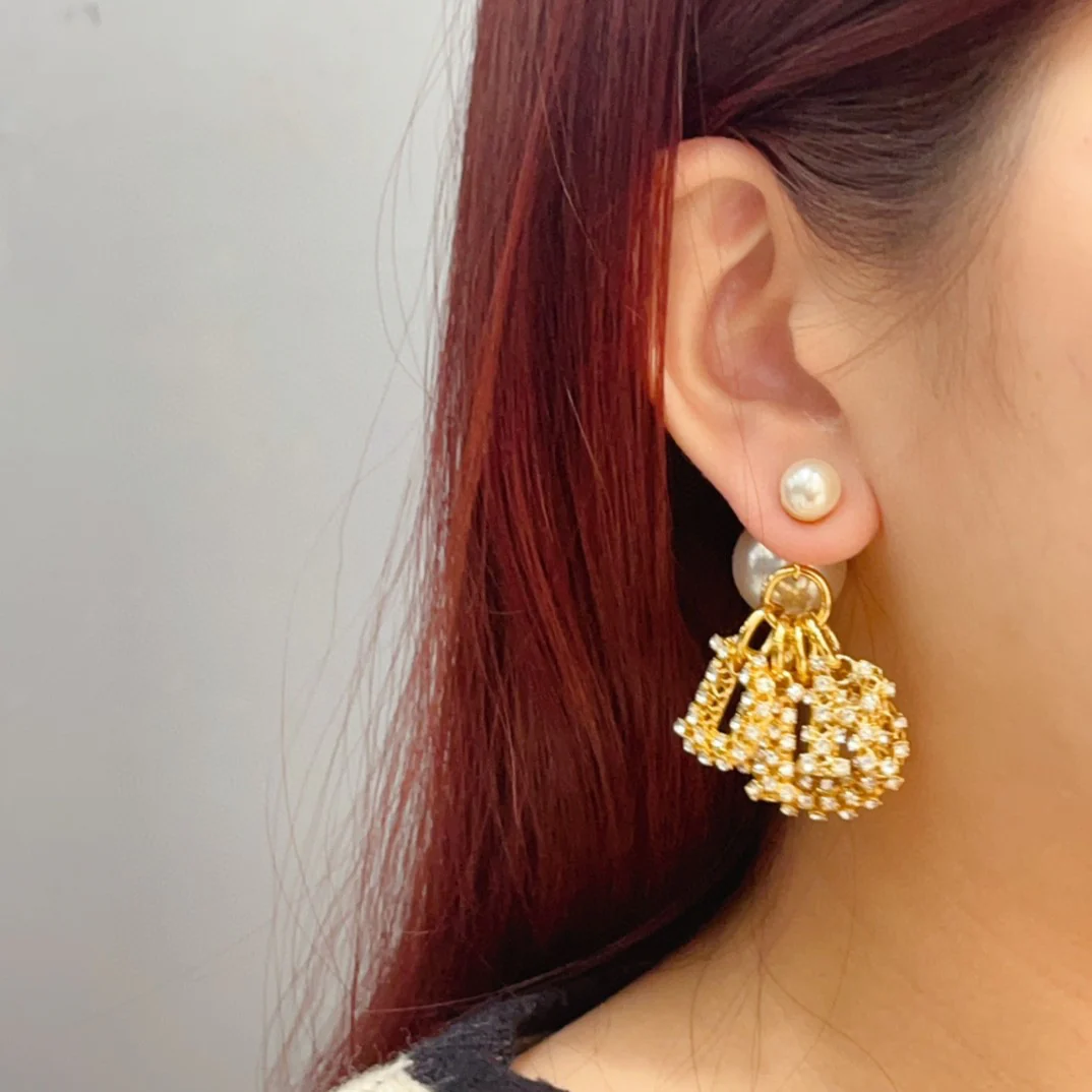 CDE198 DIOR letter charms Tribales earrings in metal gold finish and crystal pearl - ccjewelryacc