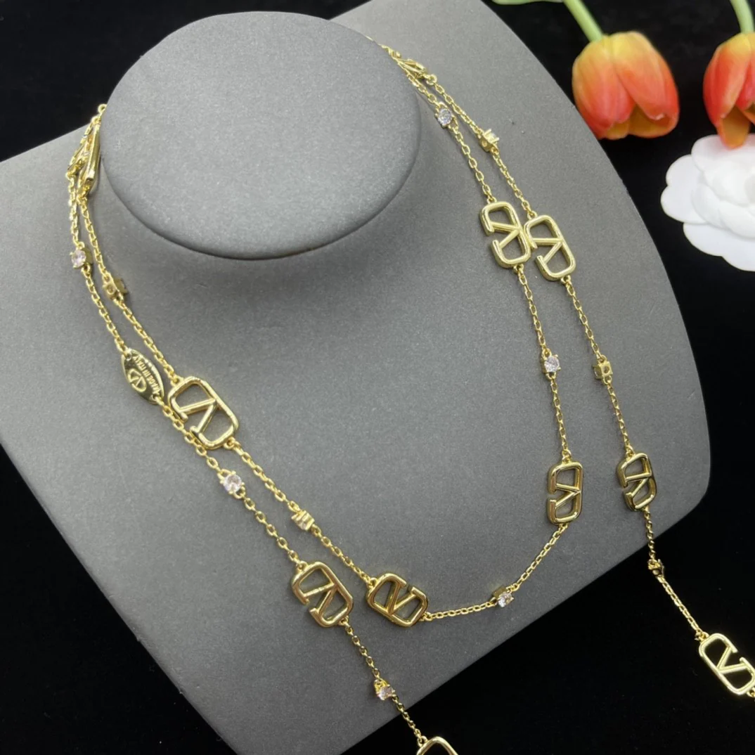 VTN041 V logo long chain sweater necklace - ccjewelryacc