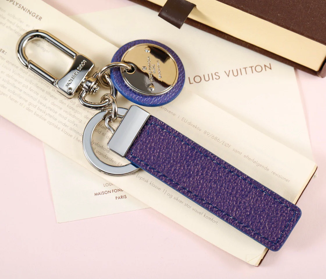 Luxury designer Keychain LVK042 - ccjewelryacc