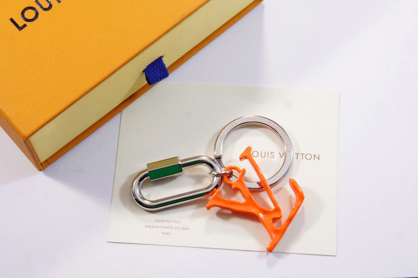 Luxury designer Keychain LVK058 - ccjewelryacc