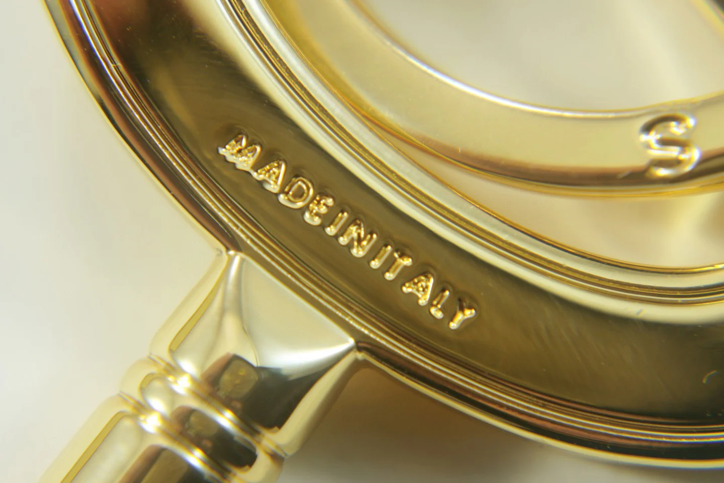 Luxury designer Chromatic Keychain LVK063 - ccjewelryacc