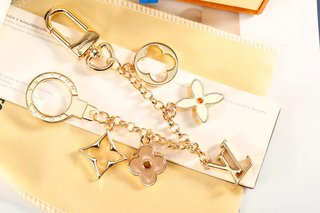 Luxury designer Keychain LVK046 - ccjewelryacc