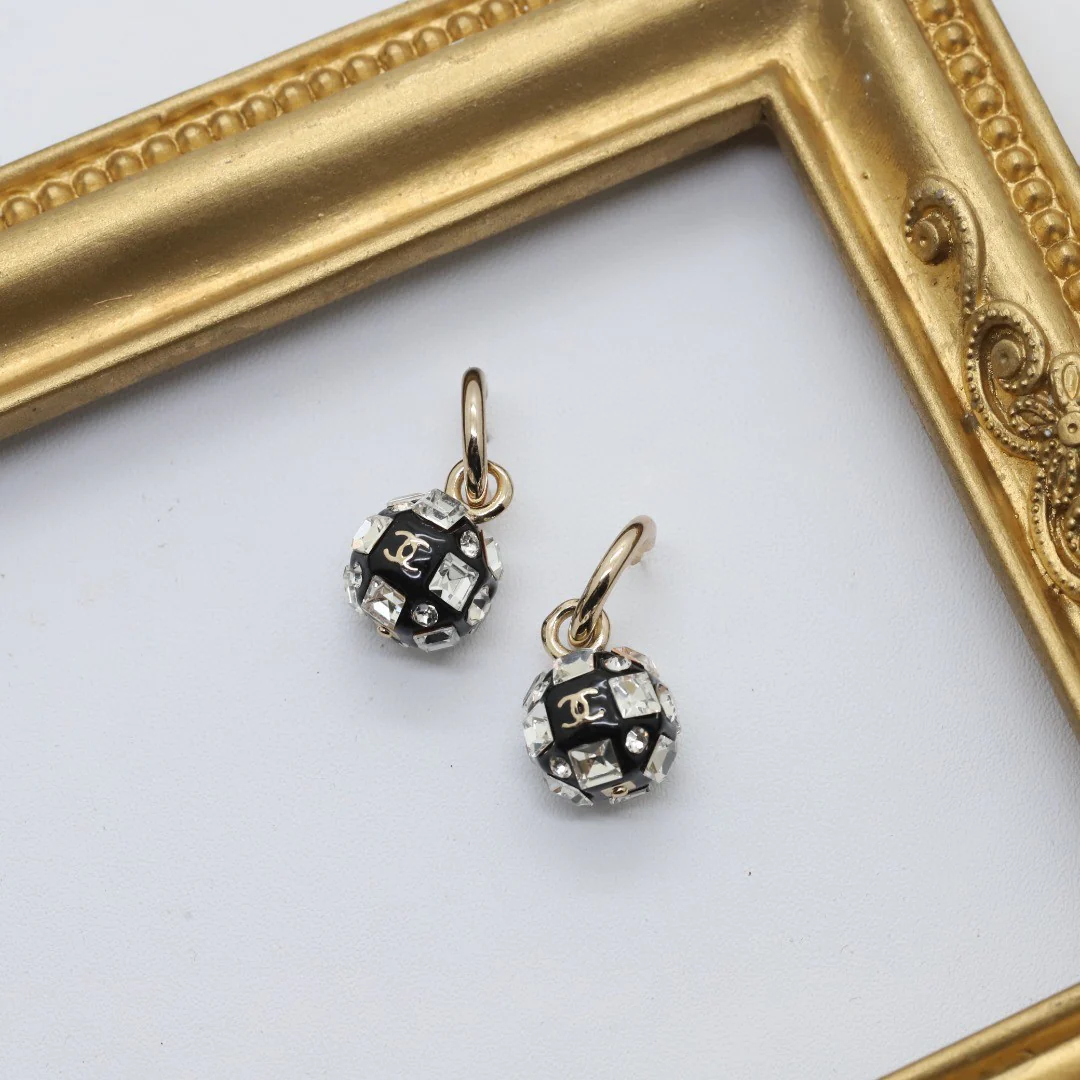 CCE462 High Quality CC earring With crystal enamel - ccjewelryacc