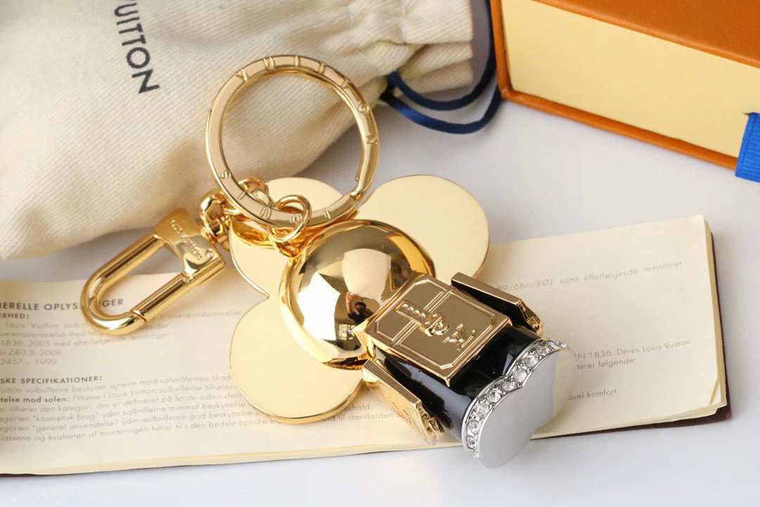 Luxury designer Keychain LVK027 - ccjewelryacc