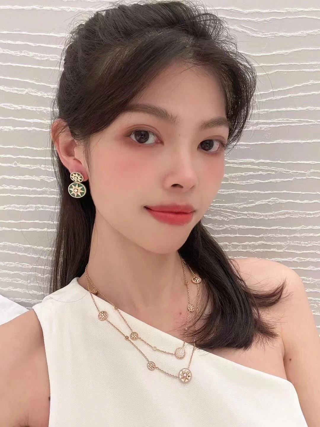 CDEV001 18K Gold Dior ROSE DES VENTS Earrings for Women - ccjewelryacc