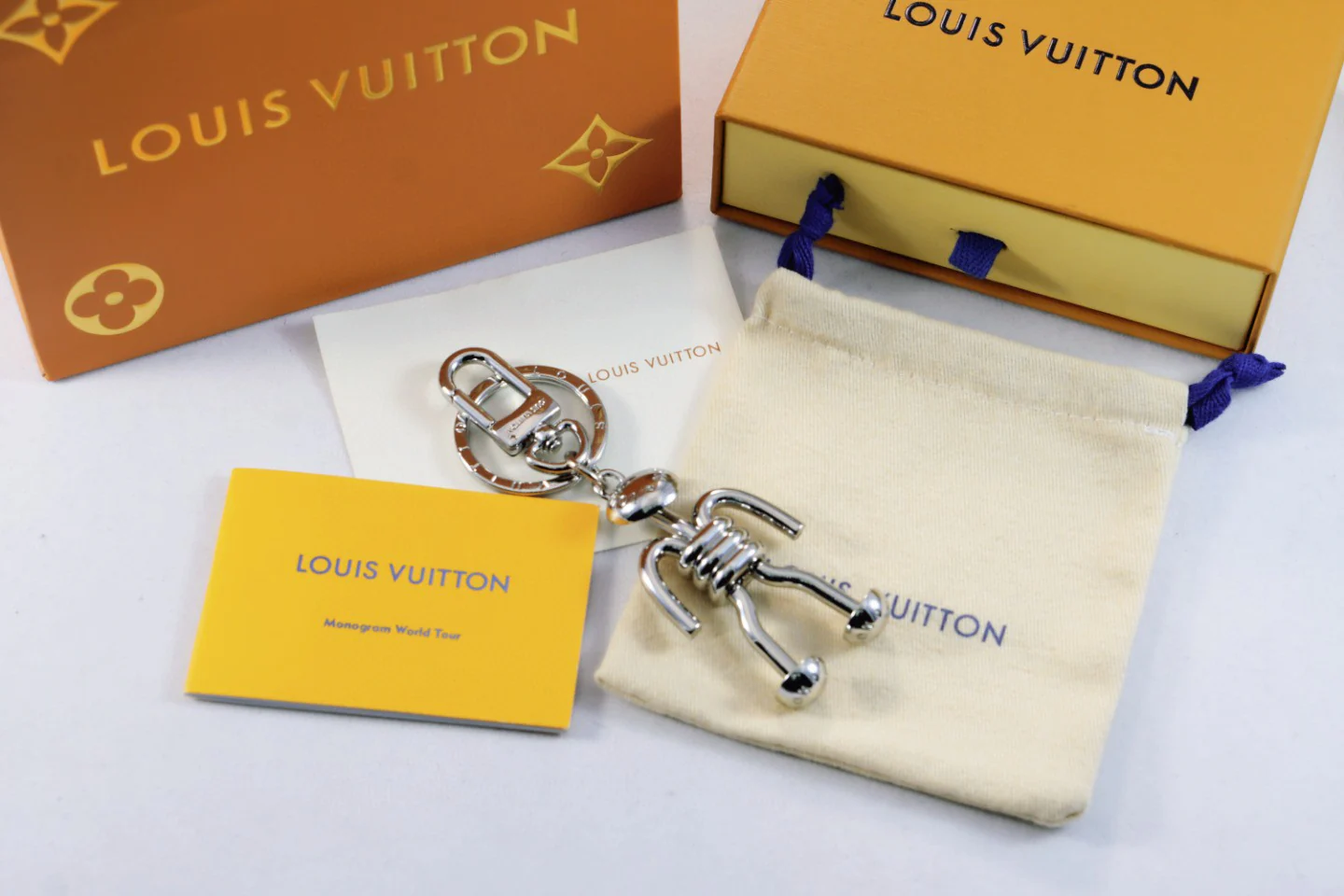 LVK057 designer Keychain MP2161 - ccjewelryacc