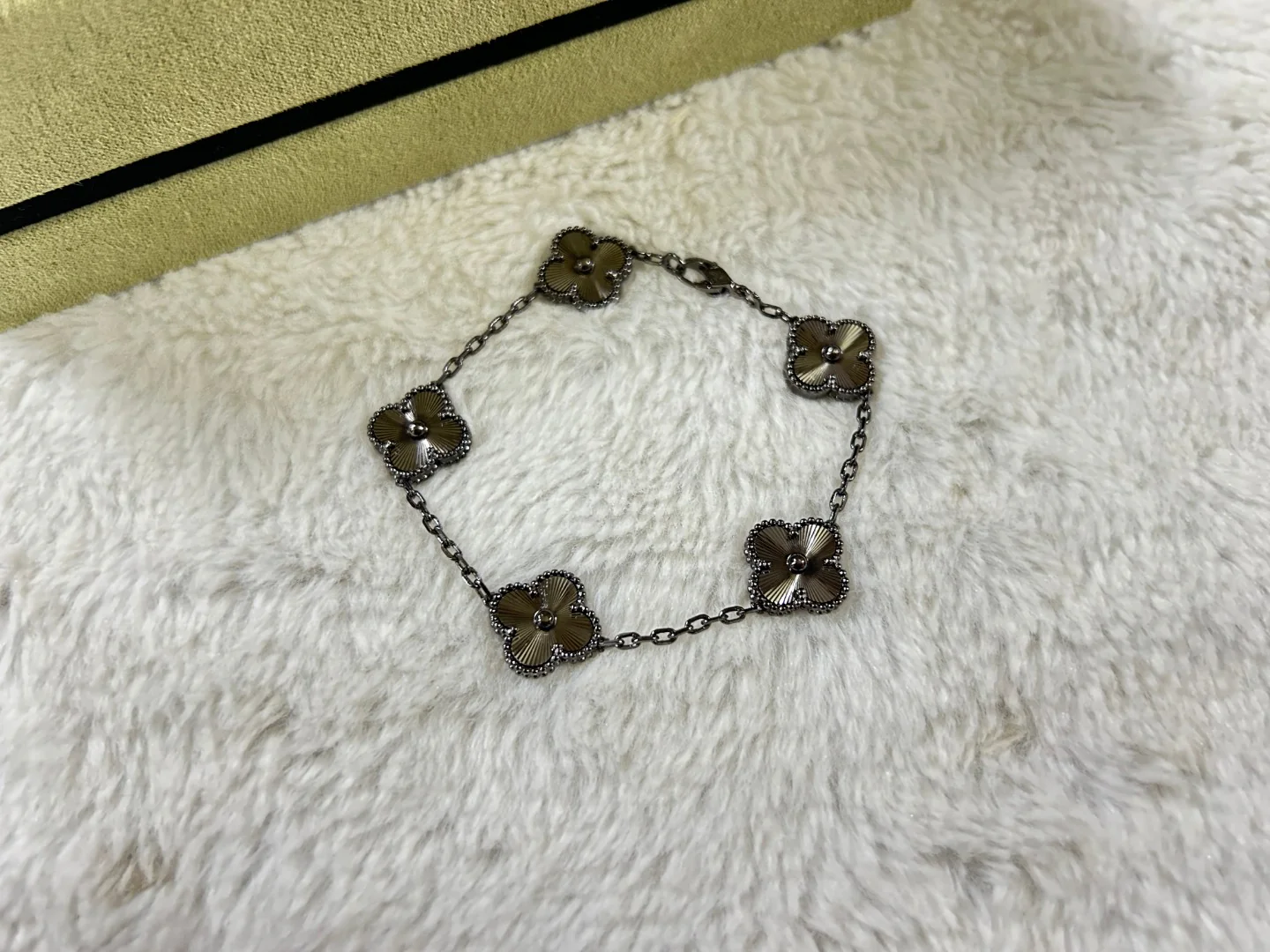 VCT003 High quality VCA Black Laser Clover Jewelry Set Necklace Brecelet for women - ccjewelryacc