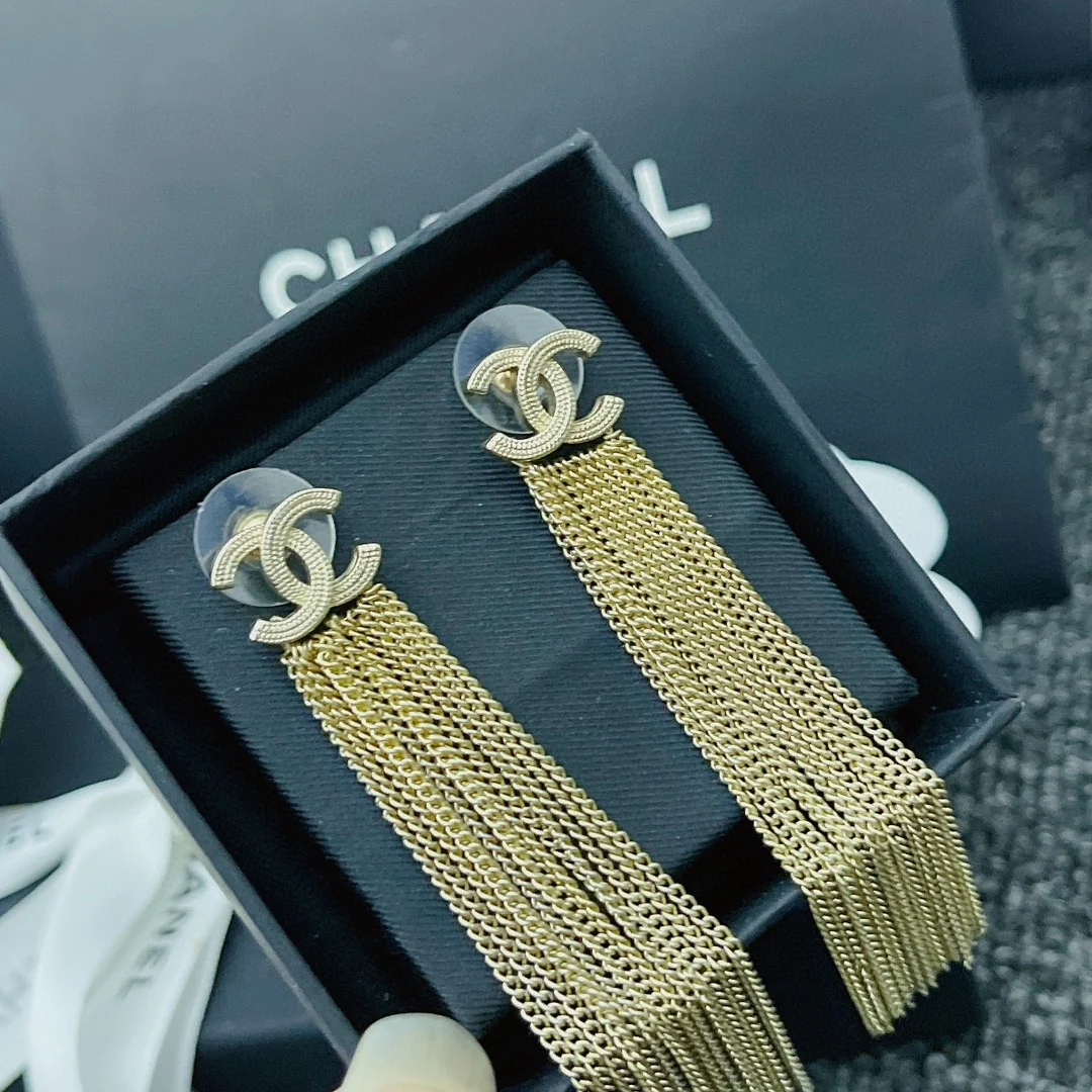 CCE091 Metal CC Logo with chain tassels earring - ccjewelryacc