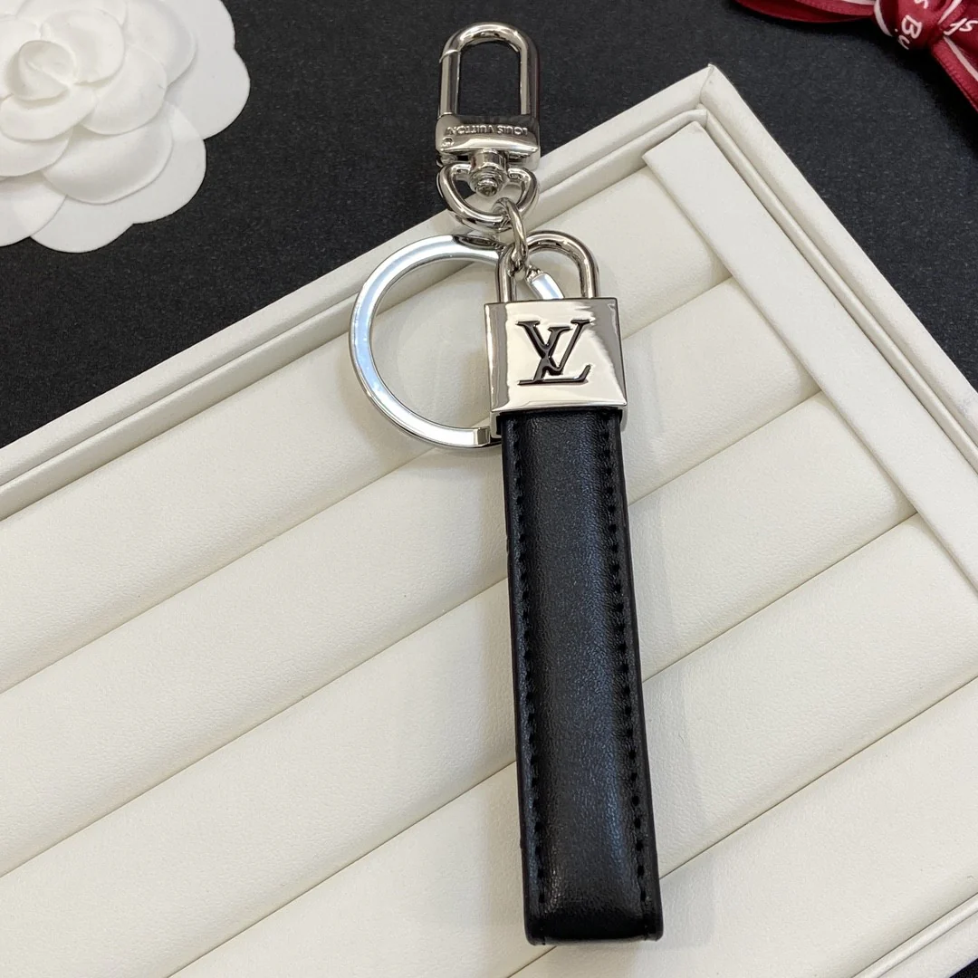 Luxury designer Keychain LVK004 - ccjewelryacc