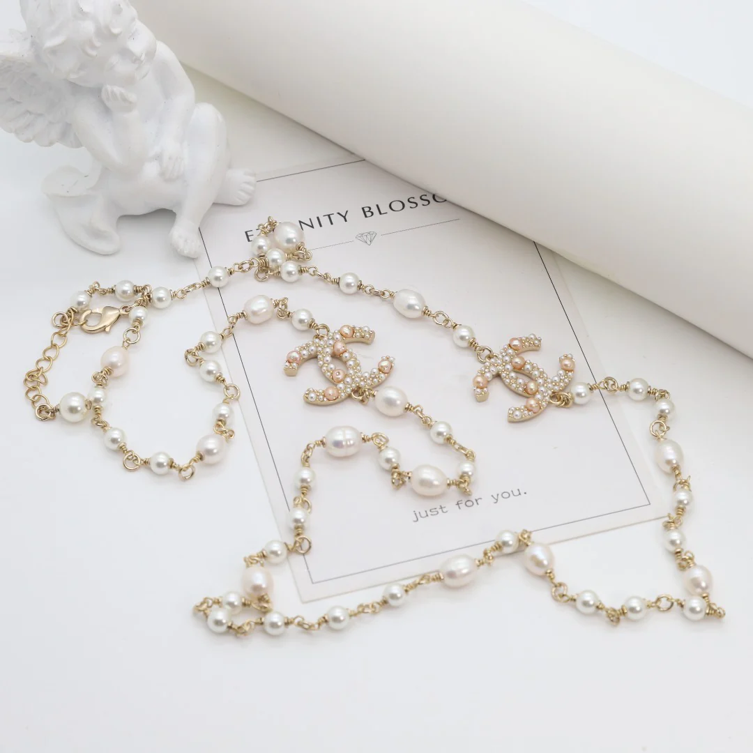CCL032 High Quality CC Pearl Long Chain Necklace Pearl Sweater Chain - ccjewelryacc