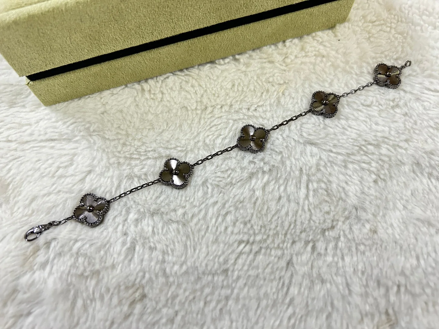 VCT003 High quality VCA Black Laser Clover Jewelry Set Necklace Brecelet for women - ccjewelryacc