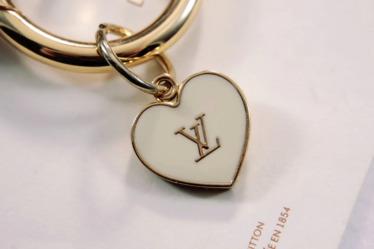LVK079 Luxury designer Chromatic Keychain - ccjewelryacc