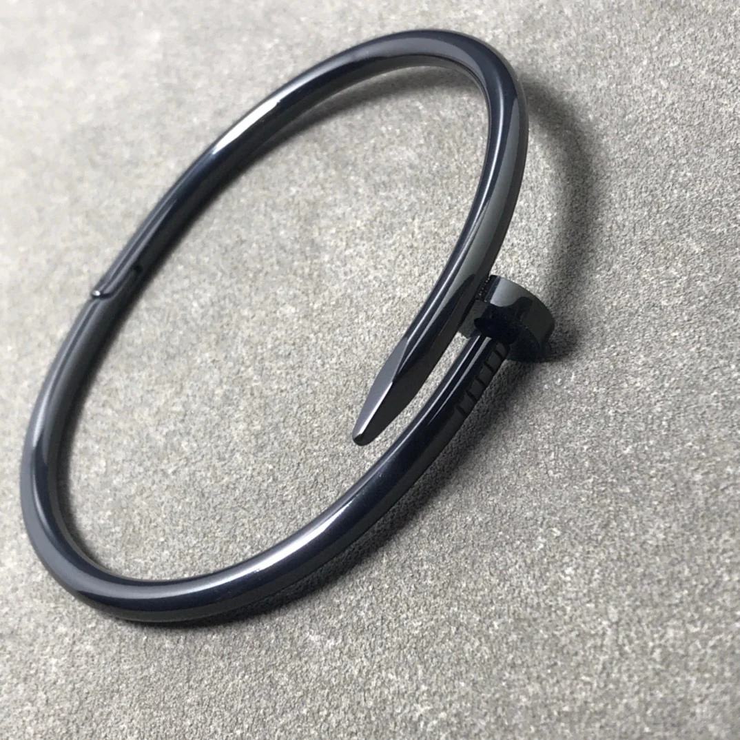 CTS007 Black nail bracelet - ccjewelryacc