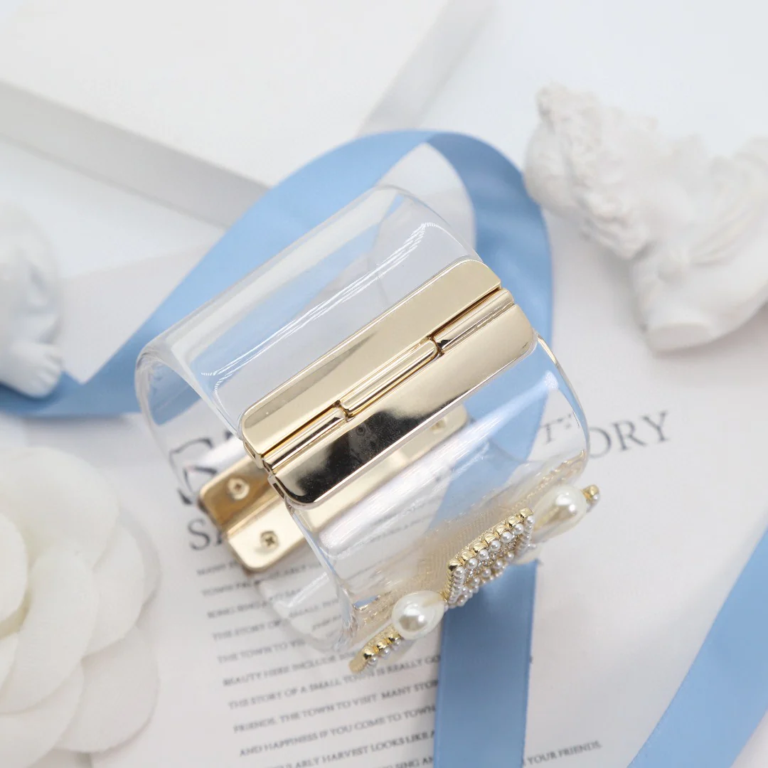 CCS077 Chanel large acrylic bracelet - ccjewelryacc