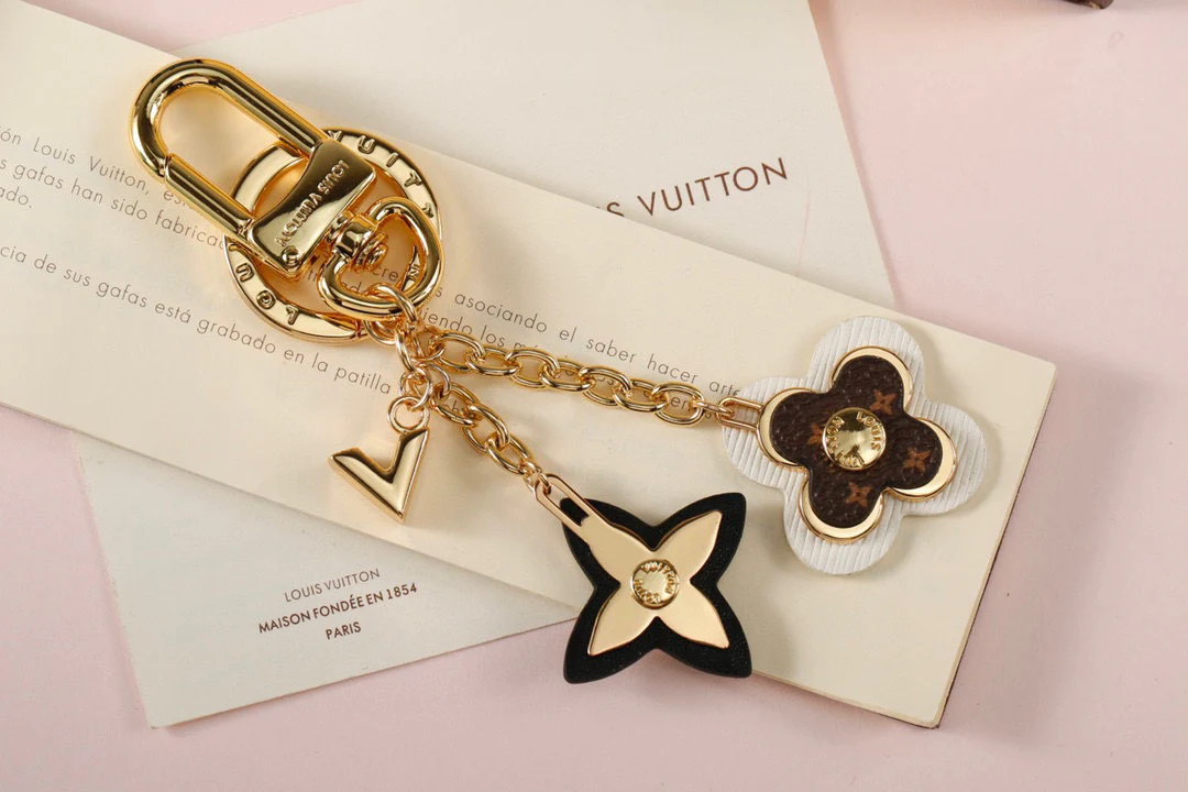 Luxury designer Keychain LVK056 - ccjewelryacc