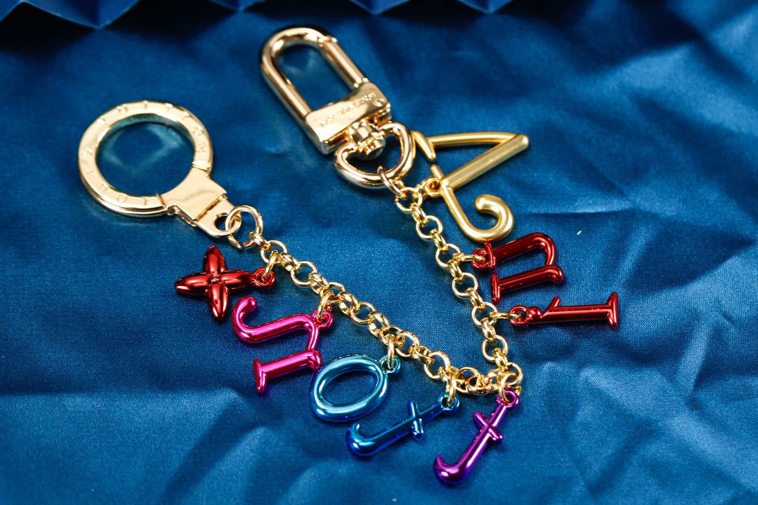 Luxury designer Keychain LVK021 - ccjewelryacc